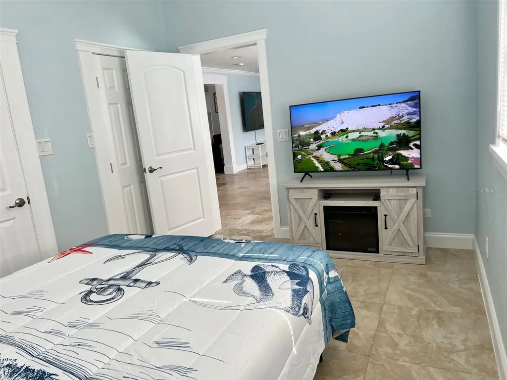 2963 Bahia Vista Street Sarasota FL 34239