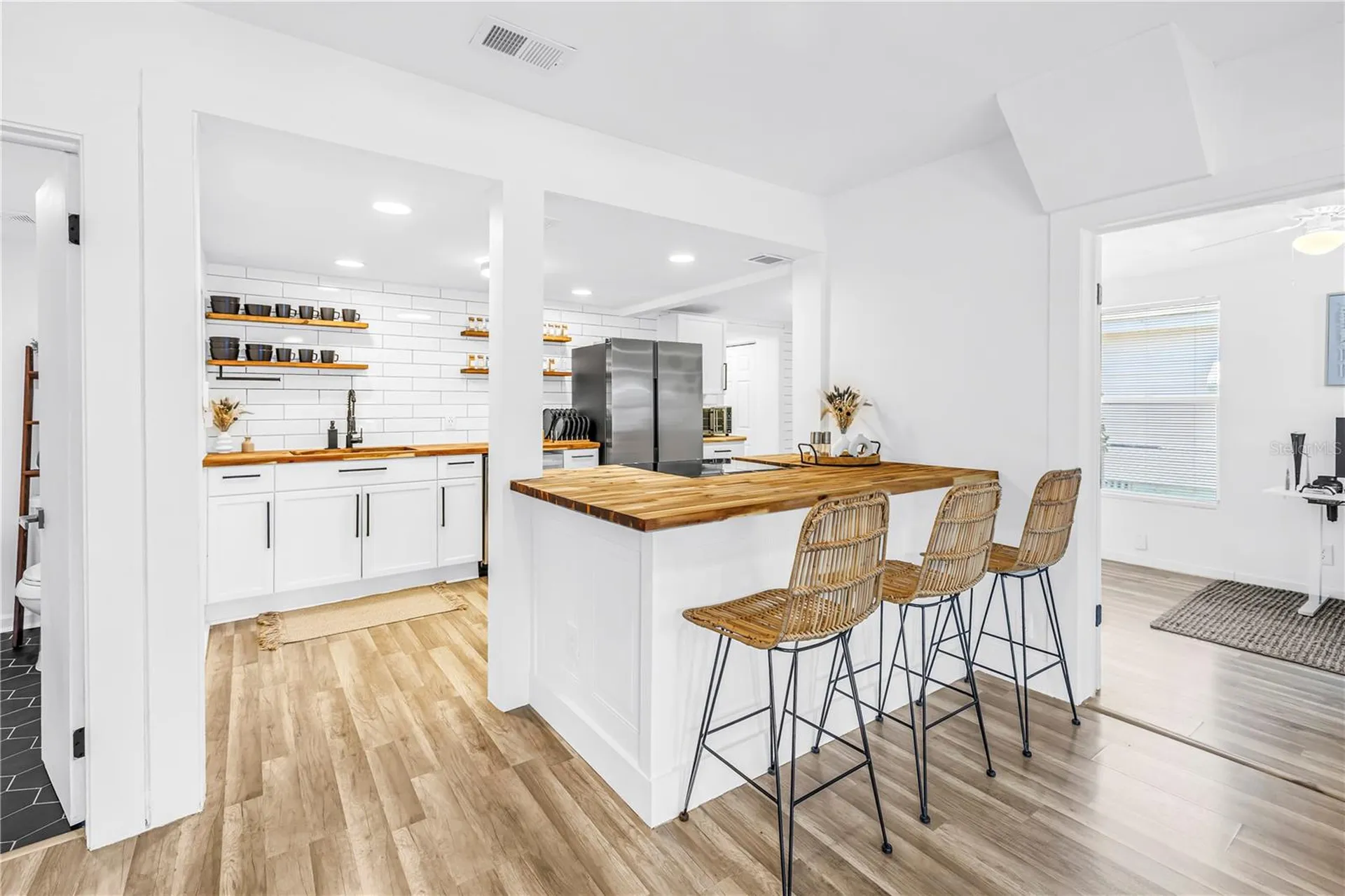 1537 39th Street S St Petersburg FL 33711