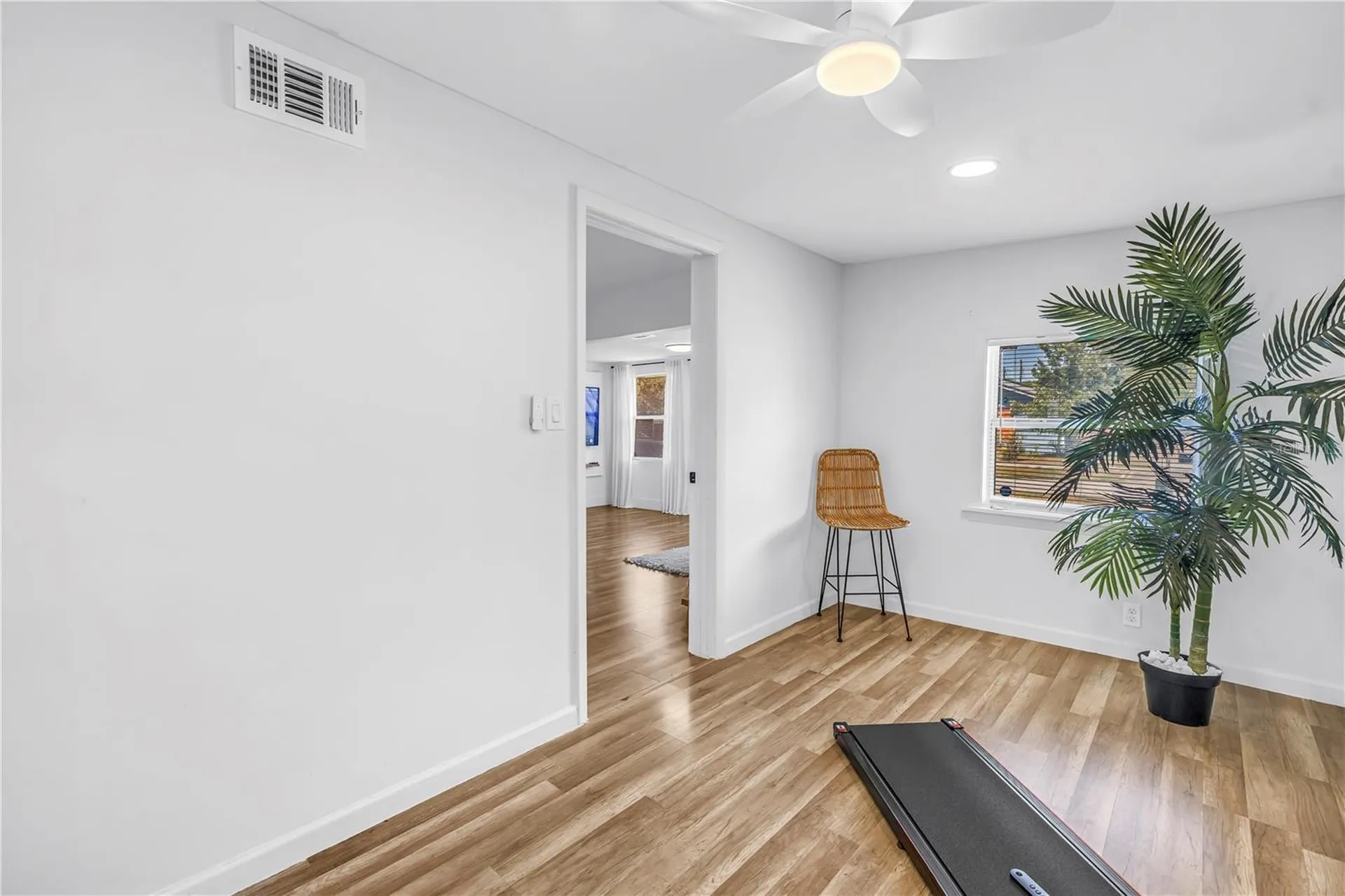 1537 39th Street S St Petersburg FL 33711