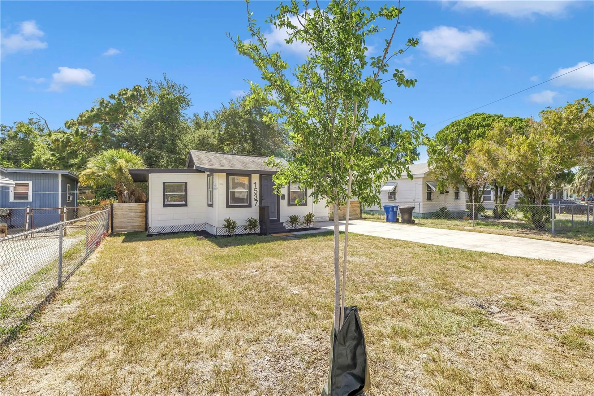 1537 39th Street S St Petersburg FL 33711