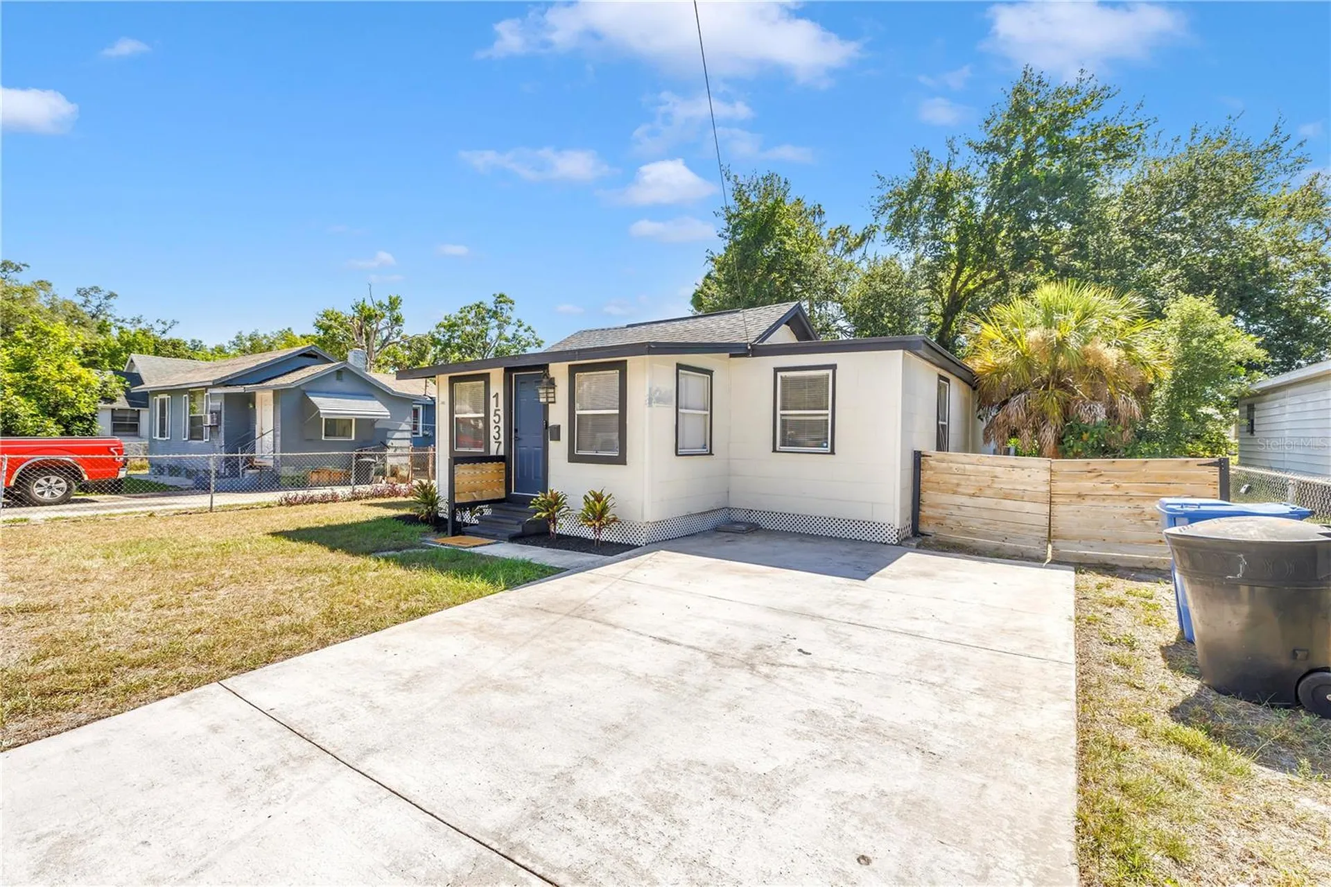 1537 39th Street S St Petersburg FL 33711