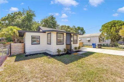 1537 39th Street S St Petersburg FL 33711