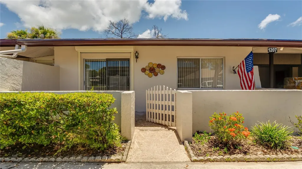 1207 11th Circle SE Largo FL 33771