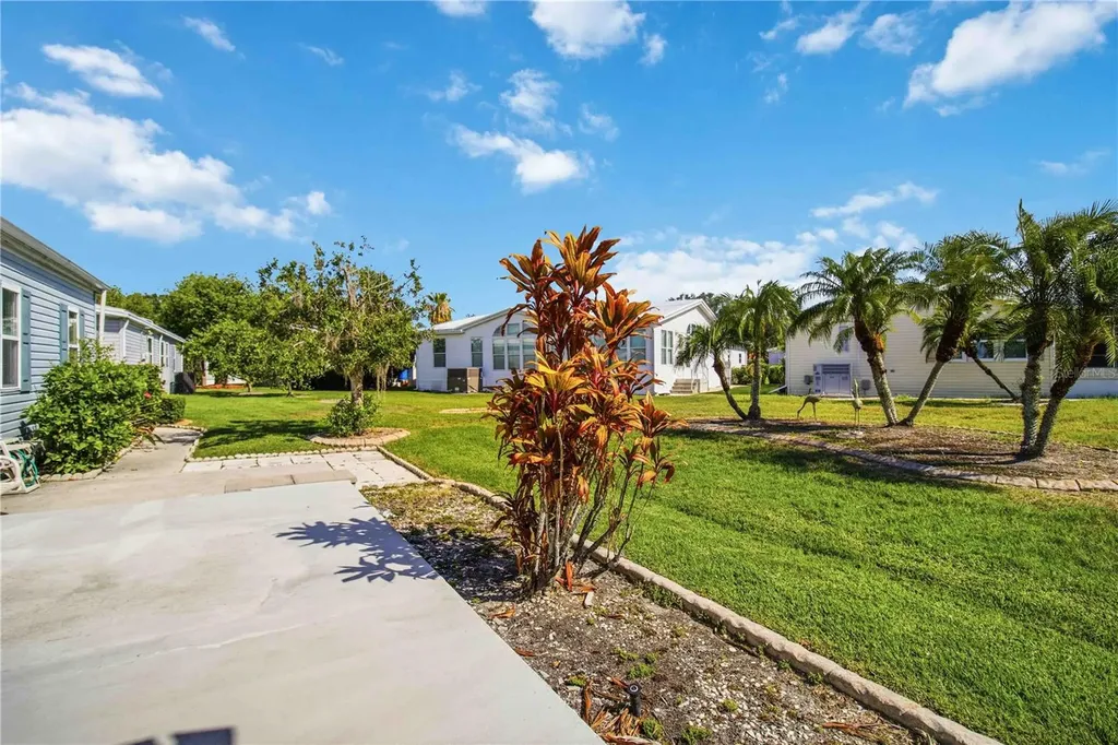 8476 Imperial Circle Palmetto FL 34221