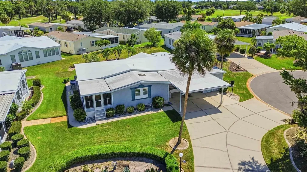8476 Imperial Circle Palmetto FL 34221