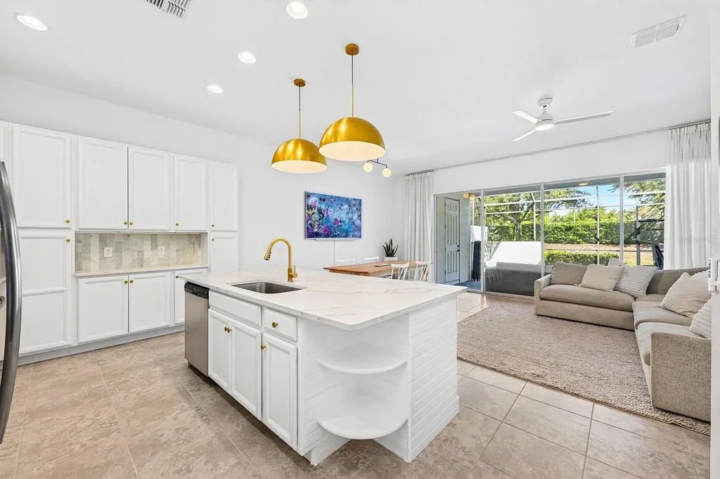 118 Captiva Drive Davenport FL 33896