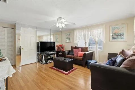 4530 72nd Avenue N Pinellas Park FL 33781
