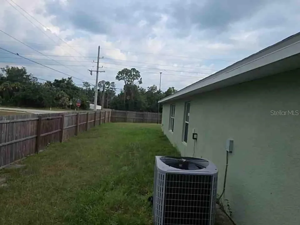 2289 Hattie Court North Port FL 34288