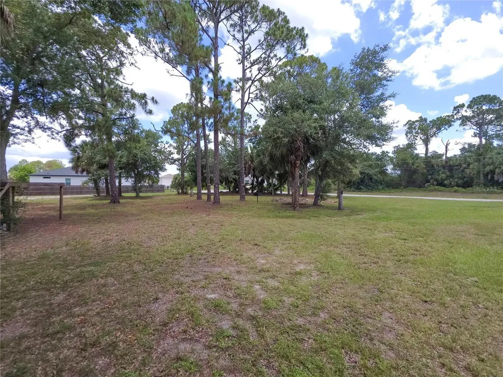 2289 Hattie Court North Port FL 34288