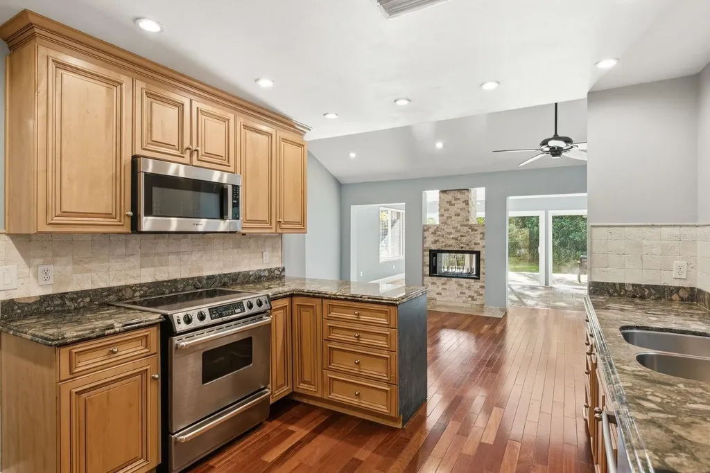 10907 Autumn Oak Place Tampa FL 33618