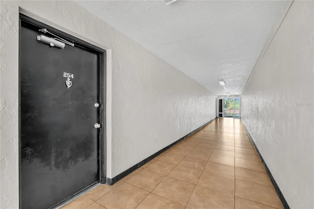 801 Russell Lane Brandon FL 33510