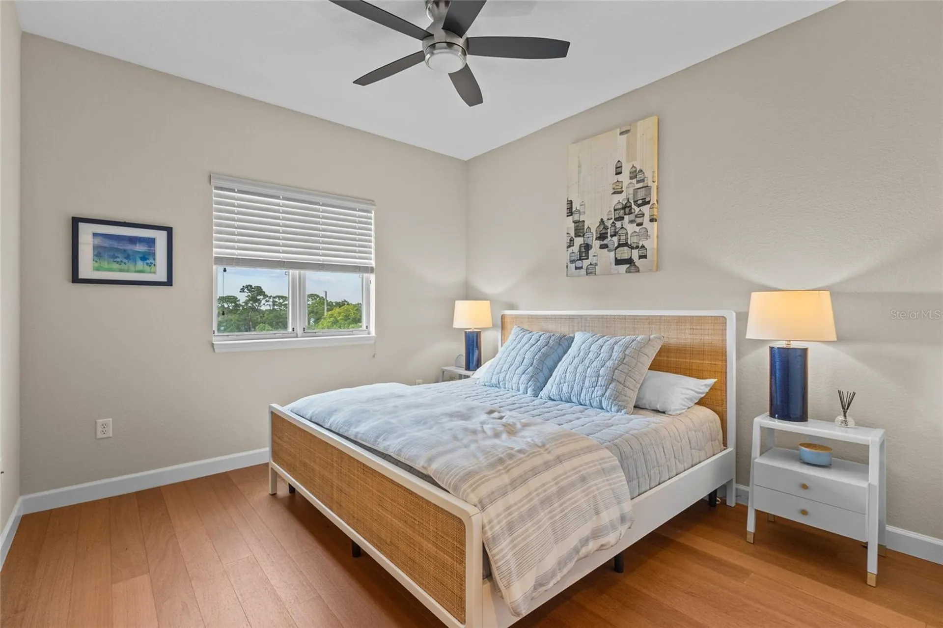 1064 N Tamiami Trail Sarasota FL 34236
