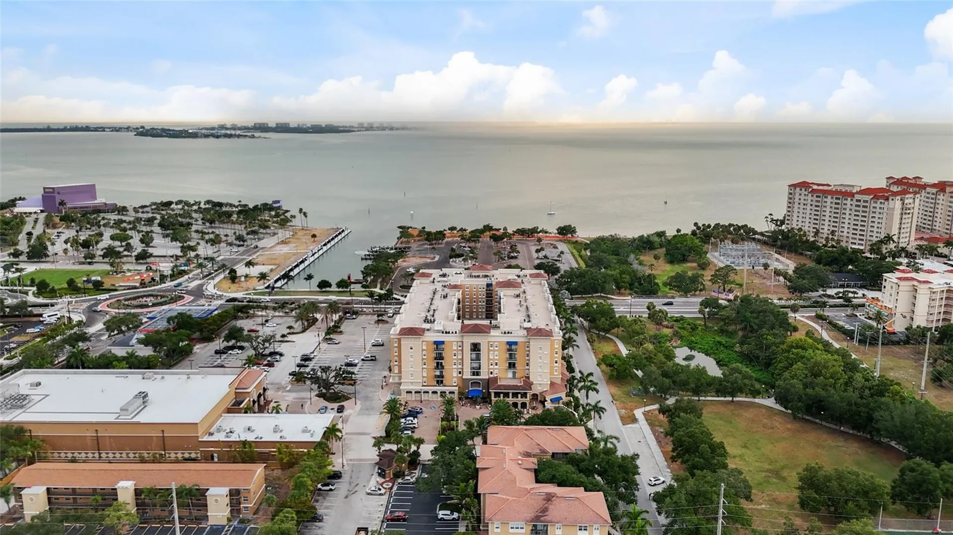 1064 N Tamiami Trail Sarasota FL 34236