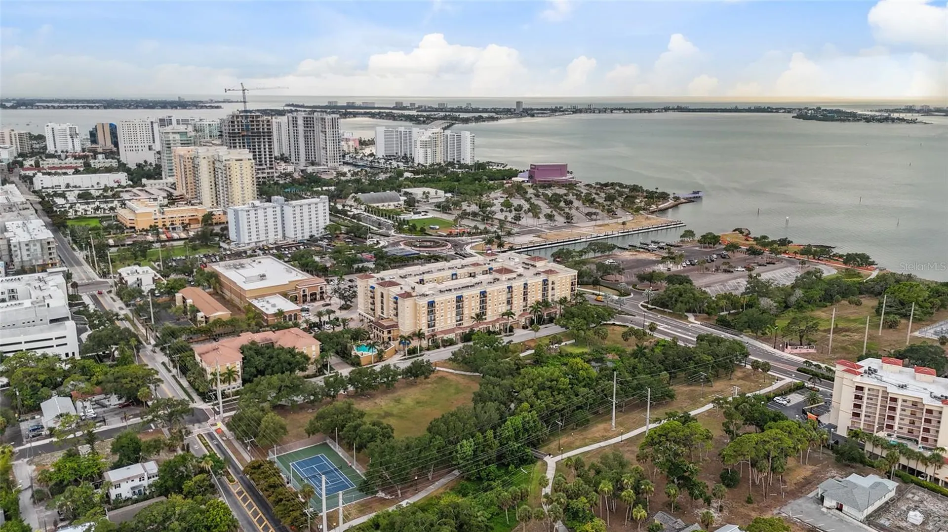 1064 N Tamiami Trail Sarasota FL 34236
