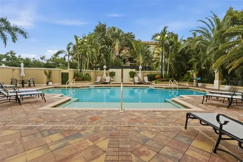 1064 N Tamiami Trail Sarasota FL 34236