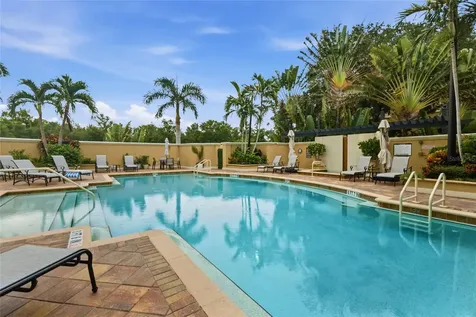 1064 N Tamiami Trail Sarasota FL 34236