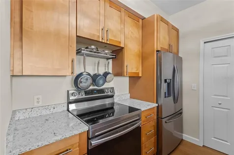 1064 N Tamiami Trail Sarasota FL 34236