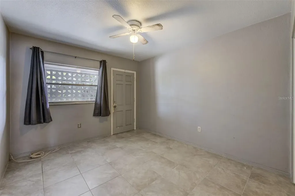 5155 9th Avenue N St Petersburg FL 33710