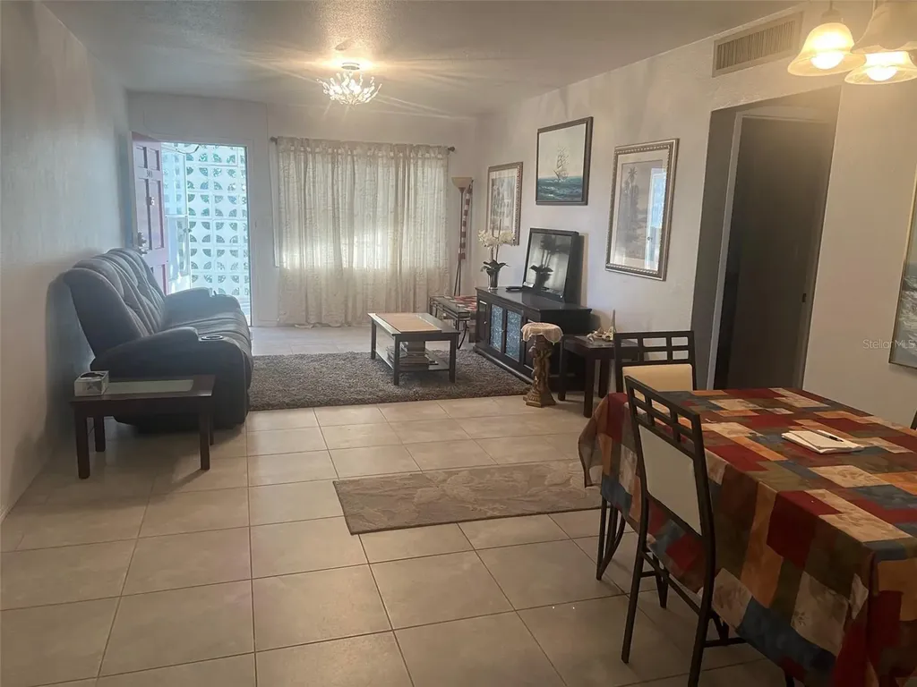 5155 9th Avenue N St Petersburg FL 33710