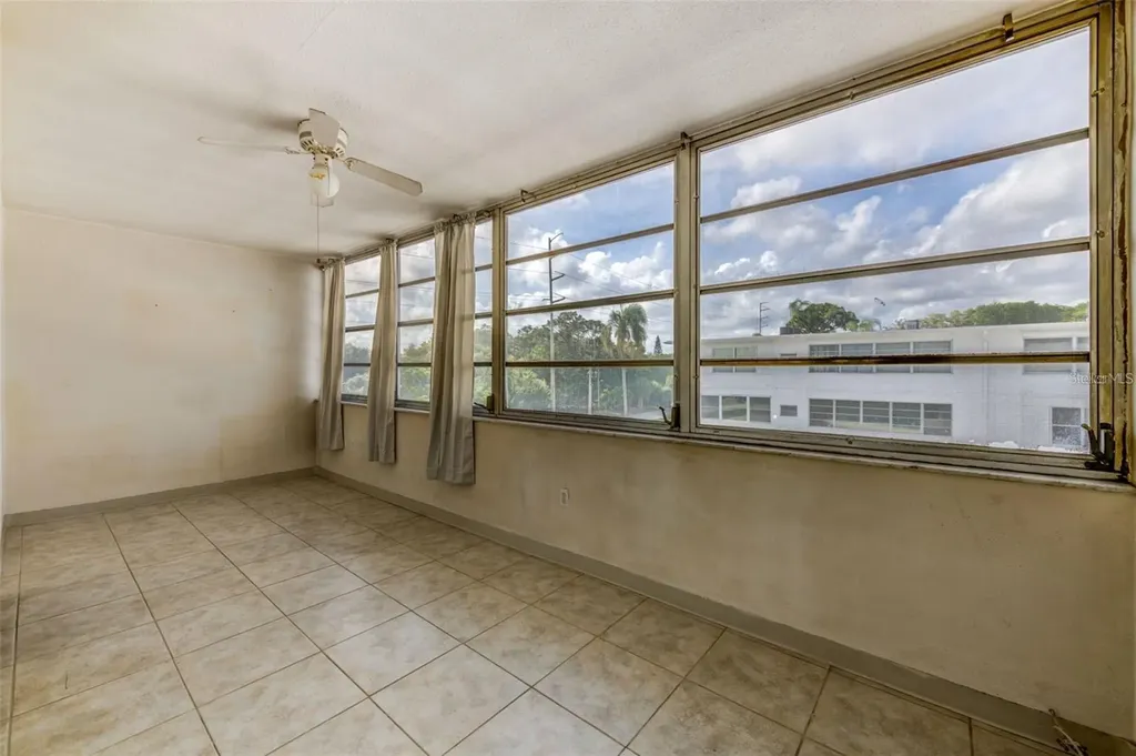 5155 9th Avenue N St Petersburg FL 33710