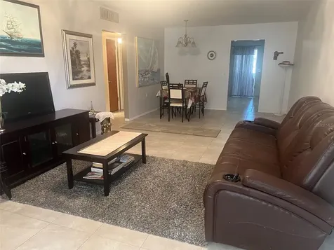 5155 9th Avenue N St Petersburg FL 33710