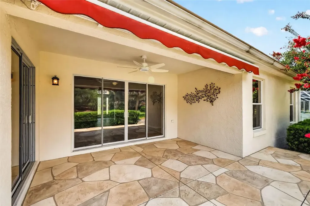 522 Loma Paseo Drive The Villages FL 32159