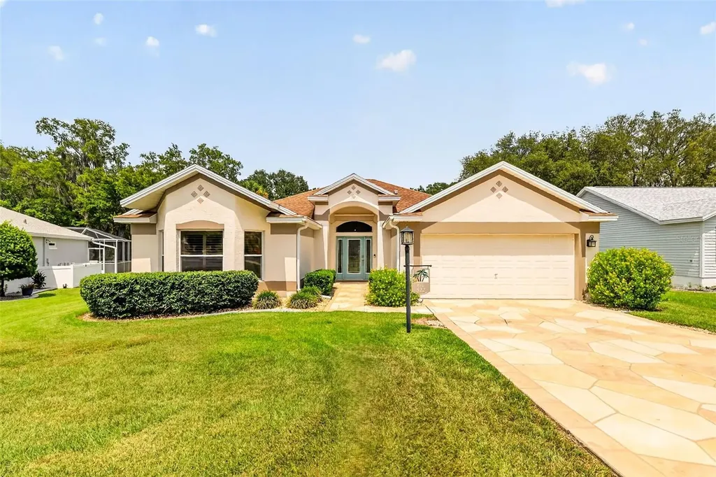 522 Loma Paseo Drive The Villages FL 32159