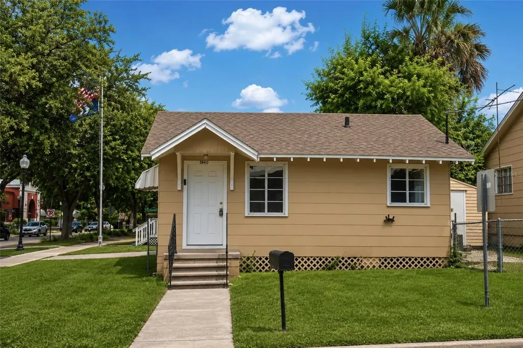 38443 6th Avenue Zephyrhills FL 33542
