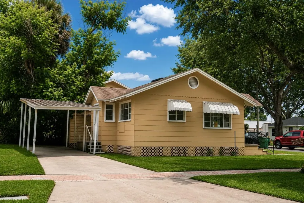38443 6th Avenue Zephyrhills FL 33542