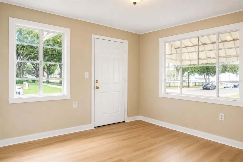 38443 6th Avenue Zephyrhills FL 33542