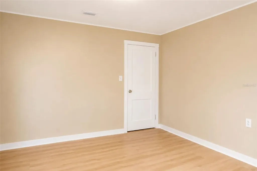 38443 6th Avenue Zephyrhills FL 33542
