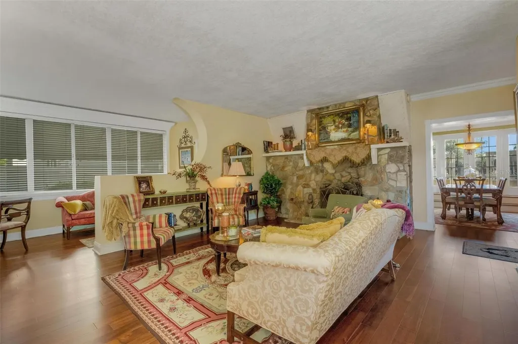 2015 E Beacon By Way Lakeland FL 33803