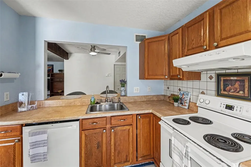 2095 Sunset Point Road Clearwater FL 33765
