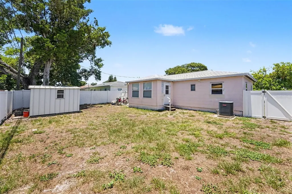 4540 53rd Avenue N St Petersburg FL 33714
