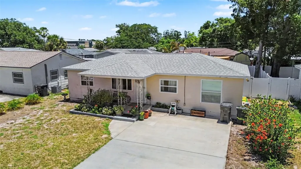 4540 53rd Avenue N St Petersburg FL 33714