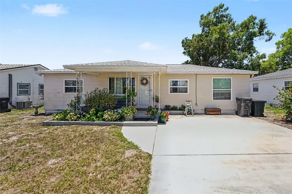 4540 53rd Avenue N St Petersburg FL 33714