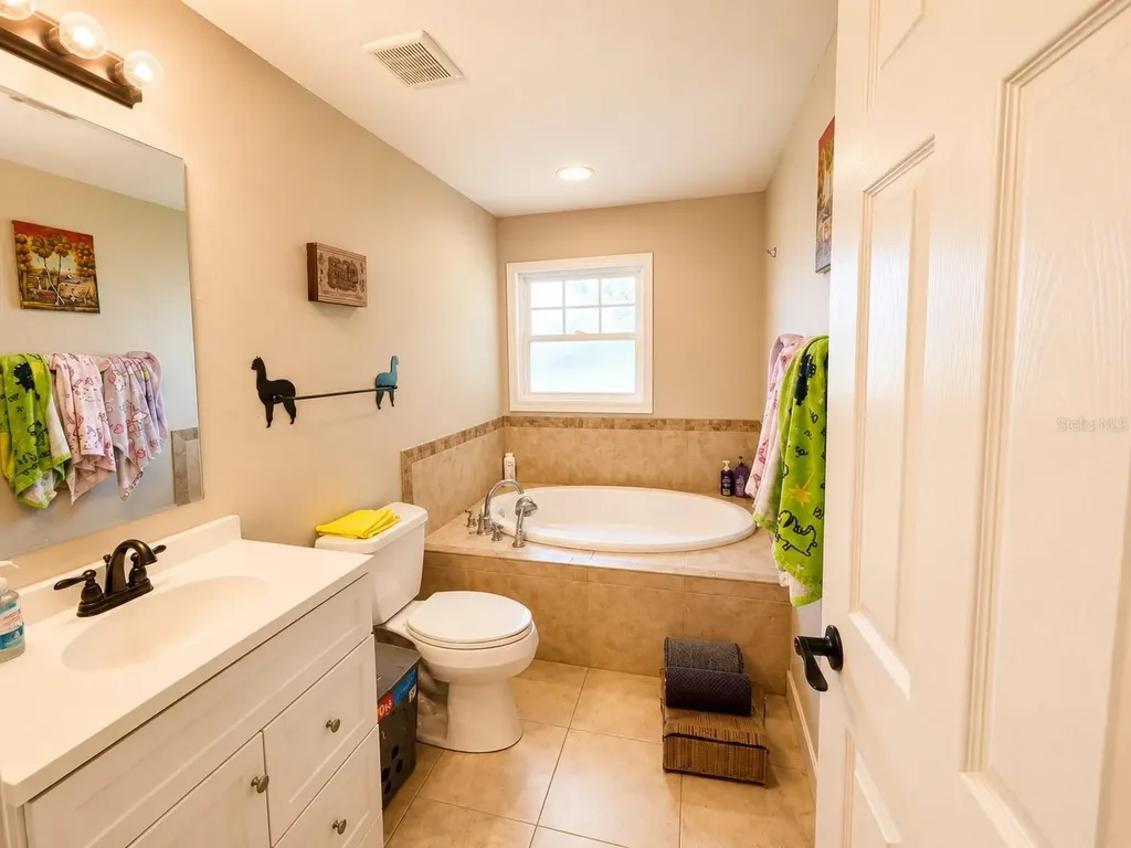 9390 NE 16th Terrace Anthony FL 32617