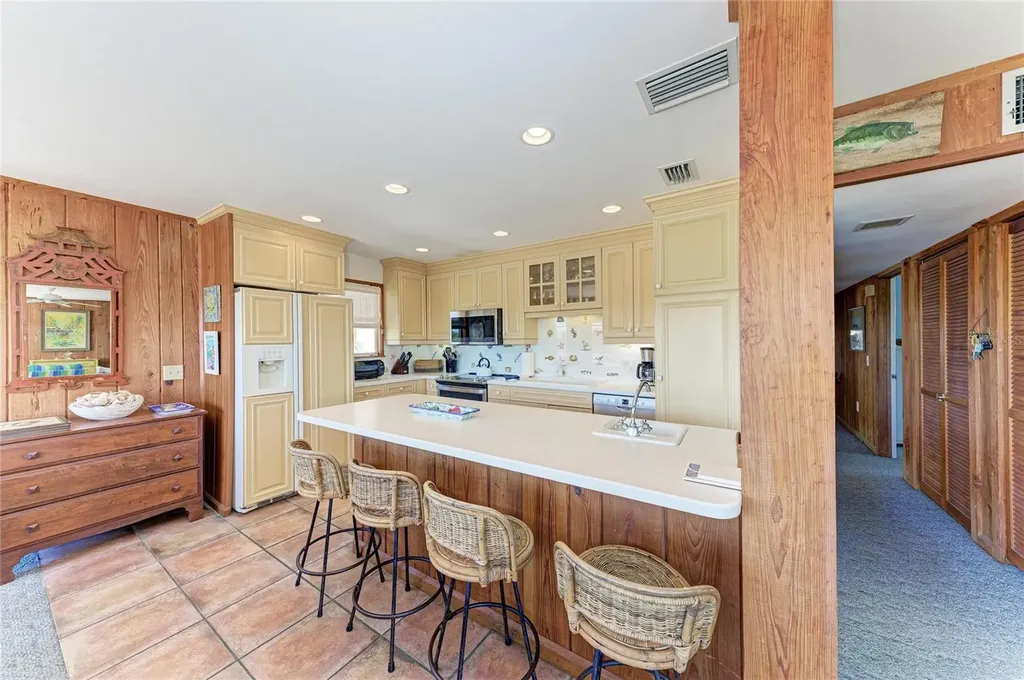 102 Palmetto Avenue Anna Maria FL 34216
