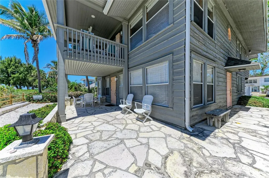 102 Palmetto Avenue Anna Maria FL 34216