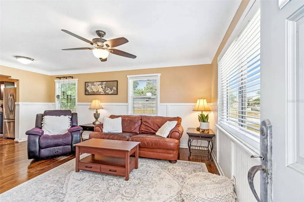 4601 16th Avenue N St Petersburg FL 33713