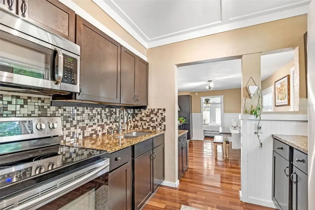 4601 16th Avenue N St Petersburg FL 33713