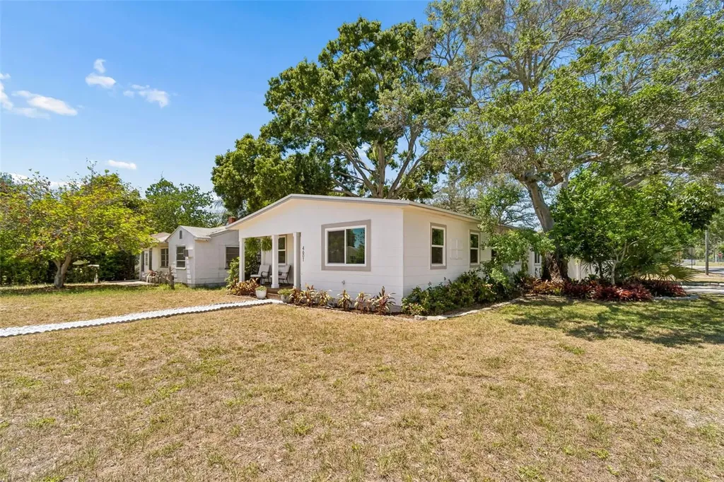 4601 16th Avenue N St Petersburg FL 33713