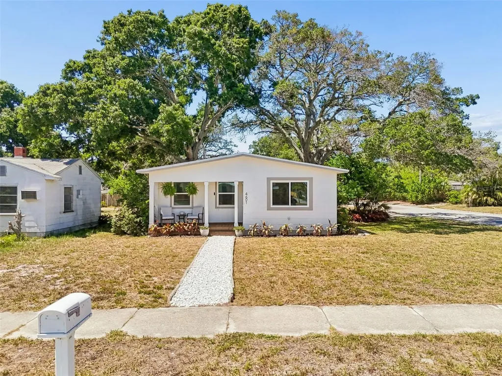 4601 16th Avenue N St Petersburg FL 33713