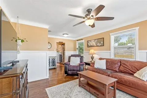 4601 16th Avenue N St Petersburg FL 33713