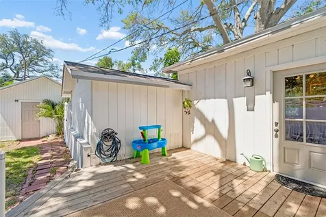 4601 16th Avenue N St Petersburg FL 33713