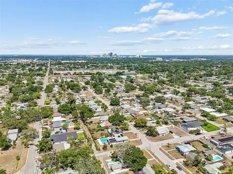 4601 16th Avenue N St Petersburg FL 33713