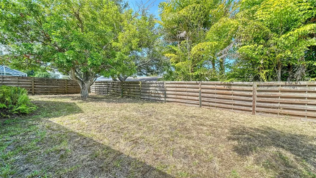 1546 Georgetowne Lane Sarasota FL 34232