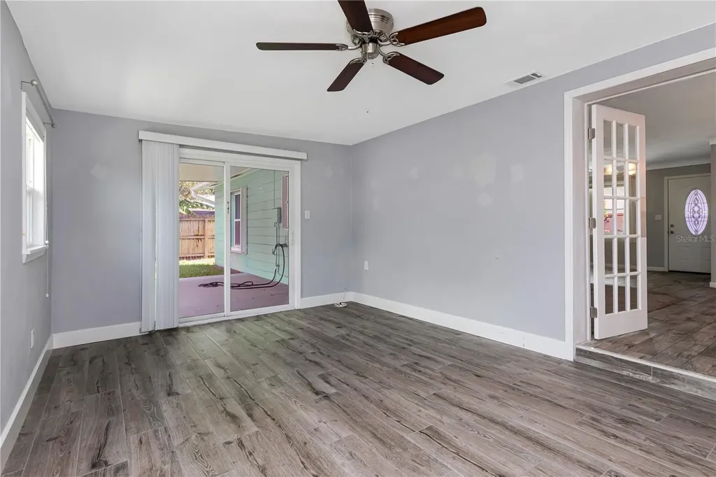 2445 60th Way N St Petersburg FL 33710