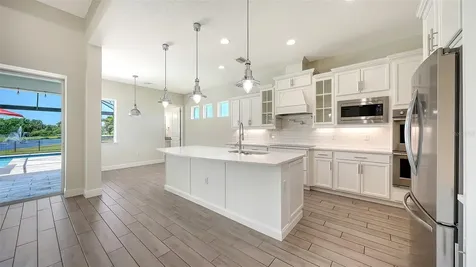 7499 Ripetta Street Sarasota FL 34240