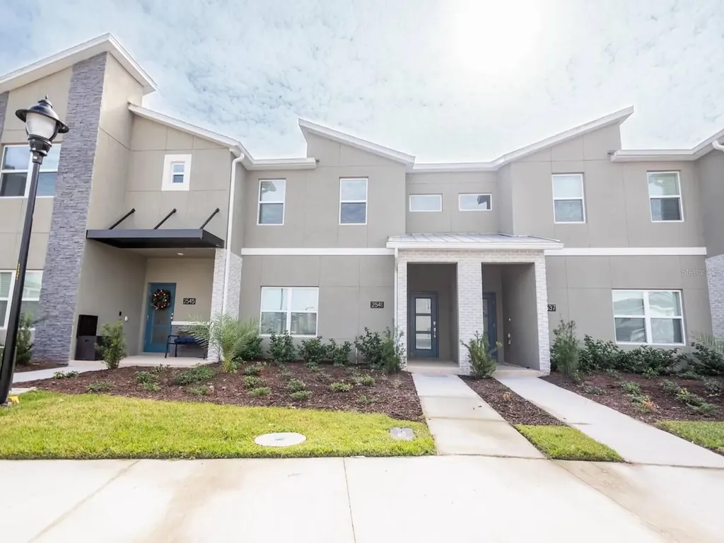 2541 Reading Trail Kissimmee FL 34746